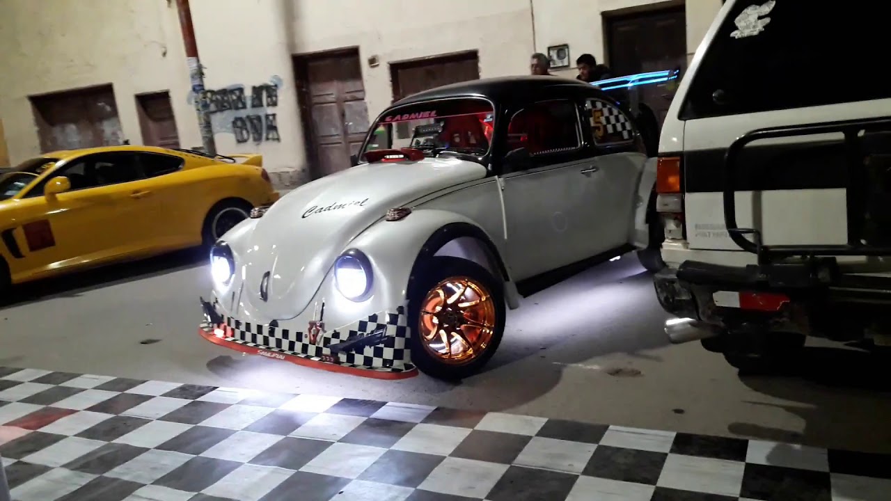 Demostración de autos tuning Oruro - Bolivia