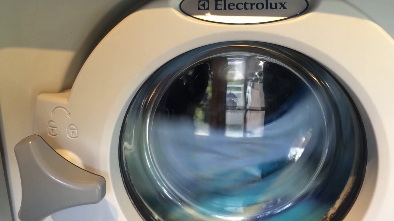 Wash-in @ ElectronicDeLuxe's-Electrolux Commercial washer-part 1
