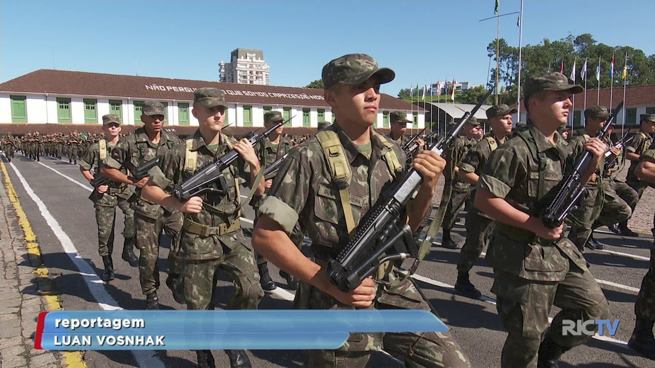 Dia do Exército com homenagens em Joinville