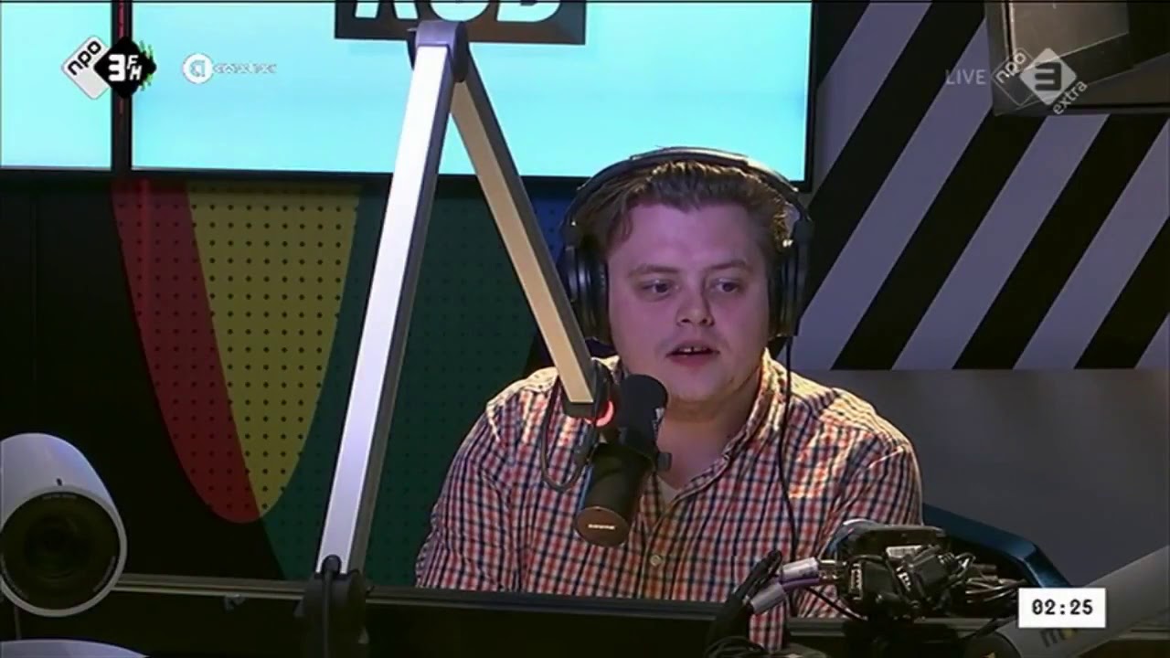 🌙ROB// Rob van de Radio @ Vrijdagnacht - Compilatie 19 mei 2018 #3FM #Freakshow (2/6)