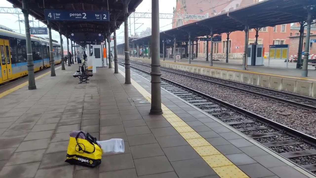 Stacja kolejowa OPOLE GŁÓWNE.