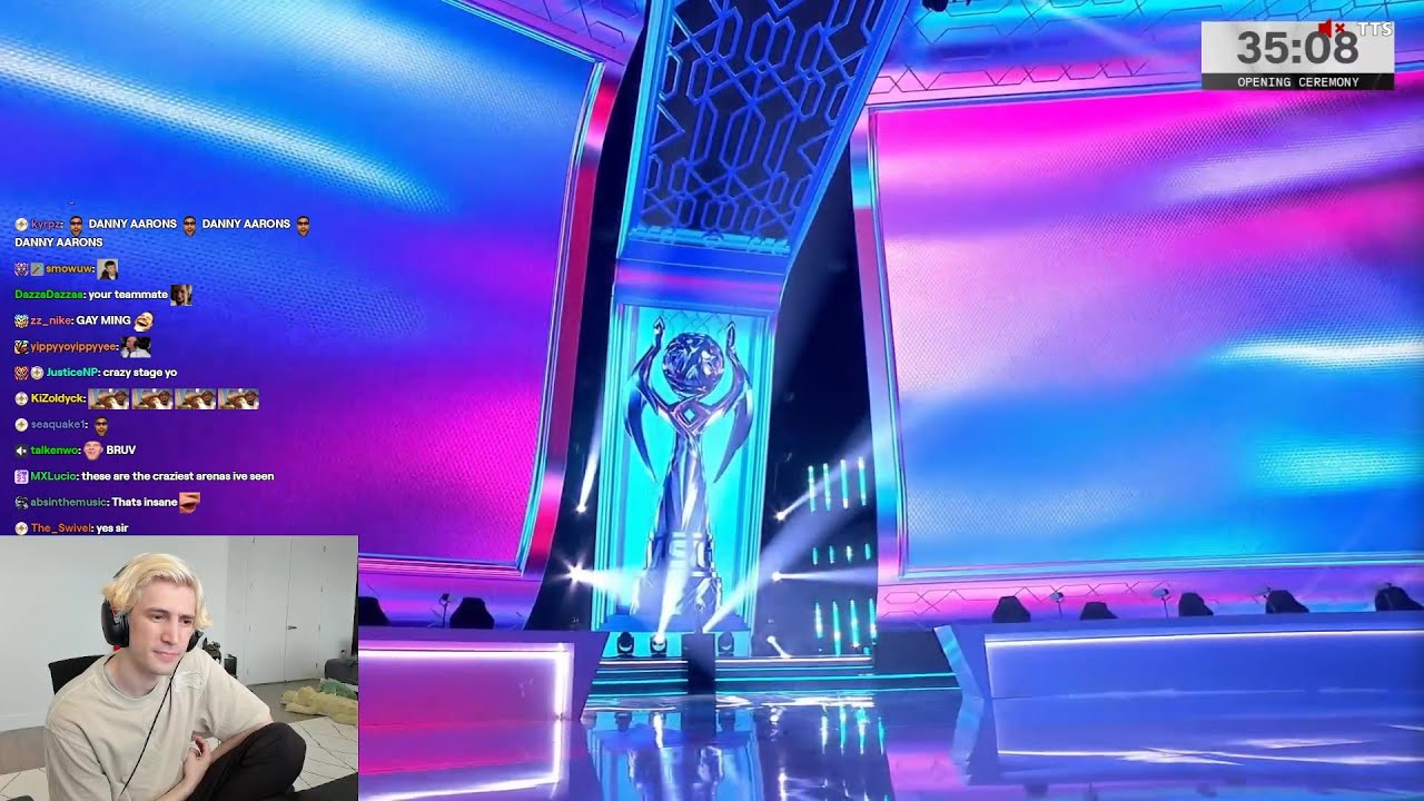 xQc reacts to Insane Esports World Cup 