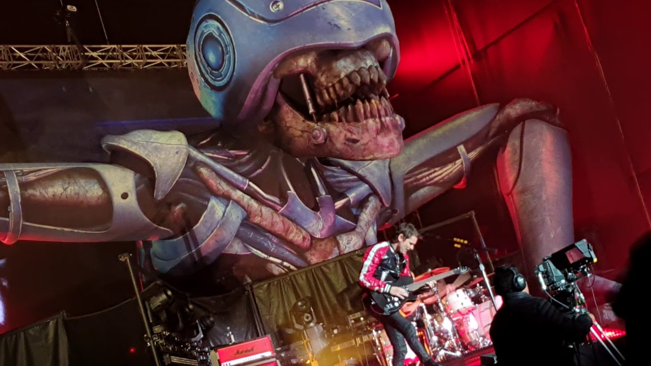 Muse - Metal Medley [Stockholm Syndrome / Assassin / Reapers / The Handler / New Born] (Live @ Lima)