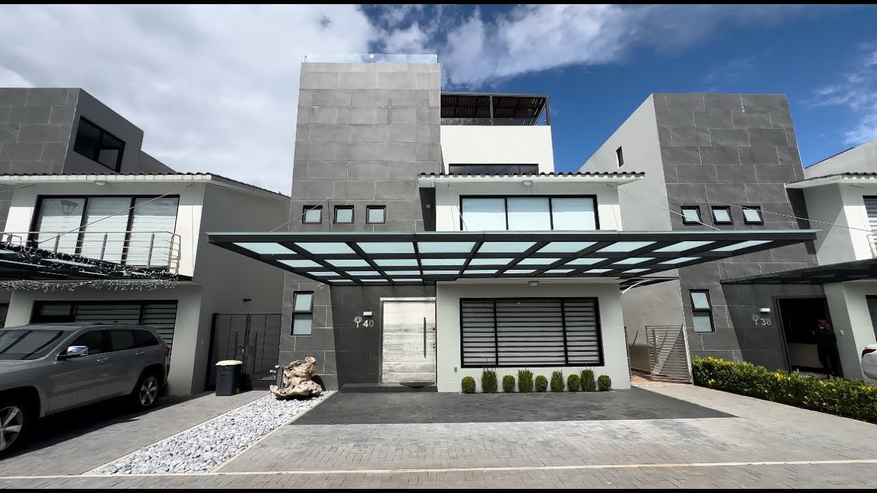 D301 Moderna Casa en Venta en Metepec, Estado de México