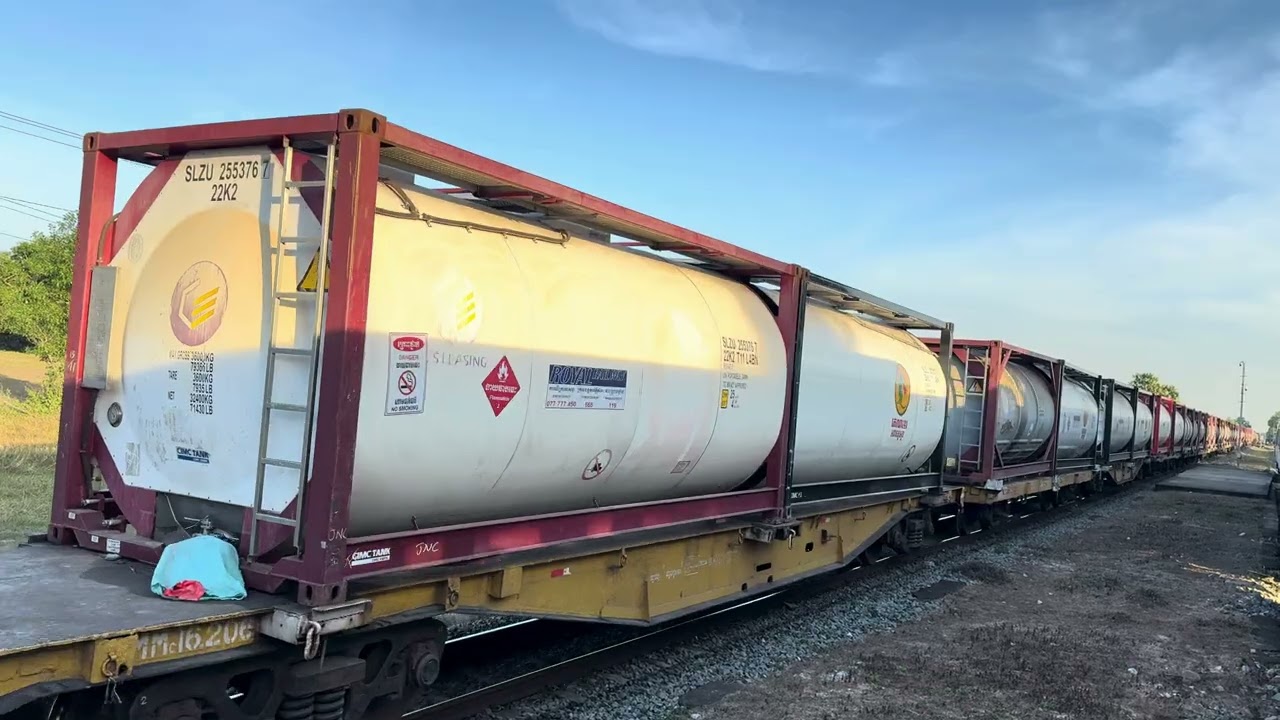 Oil crossings with Passenger Trains at KEEP Stations 🚉 