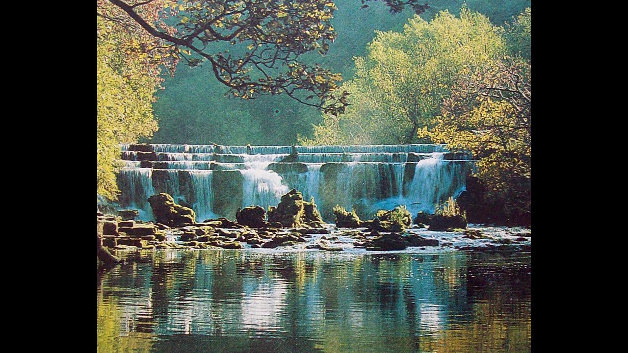 Derbyshire dales - tourist view of derbyshire dales