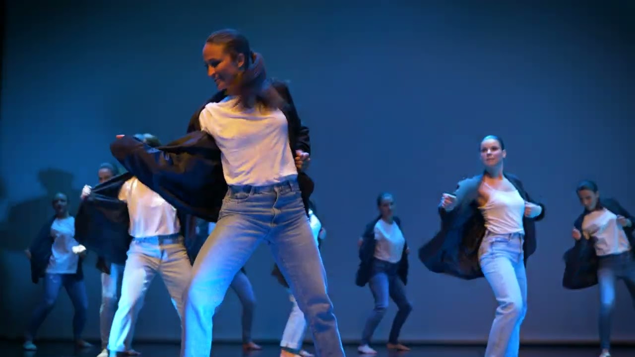 AUTO PORTRAIT by JAZZ'ART DANSE (Hyères) 2022