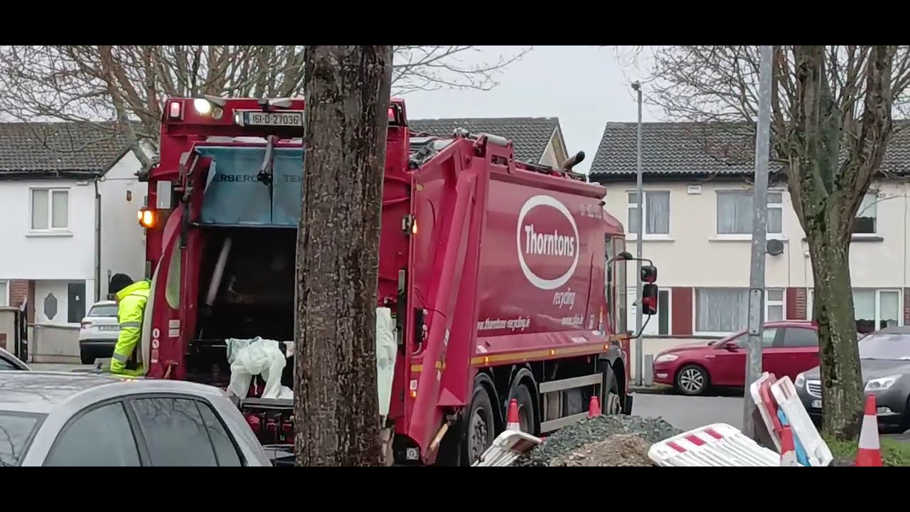 Thorntons Dennis Eagle Elite 6 collecting brown bins 3/2/2026