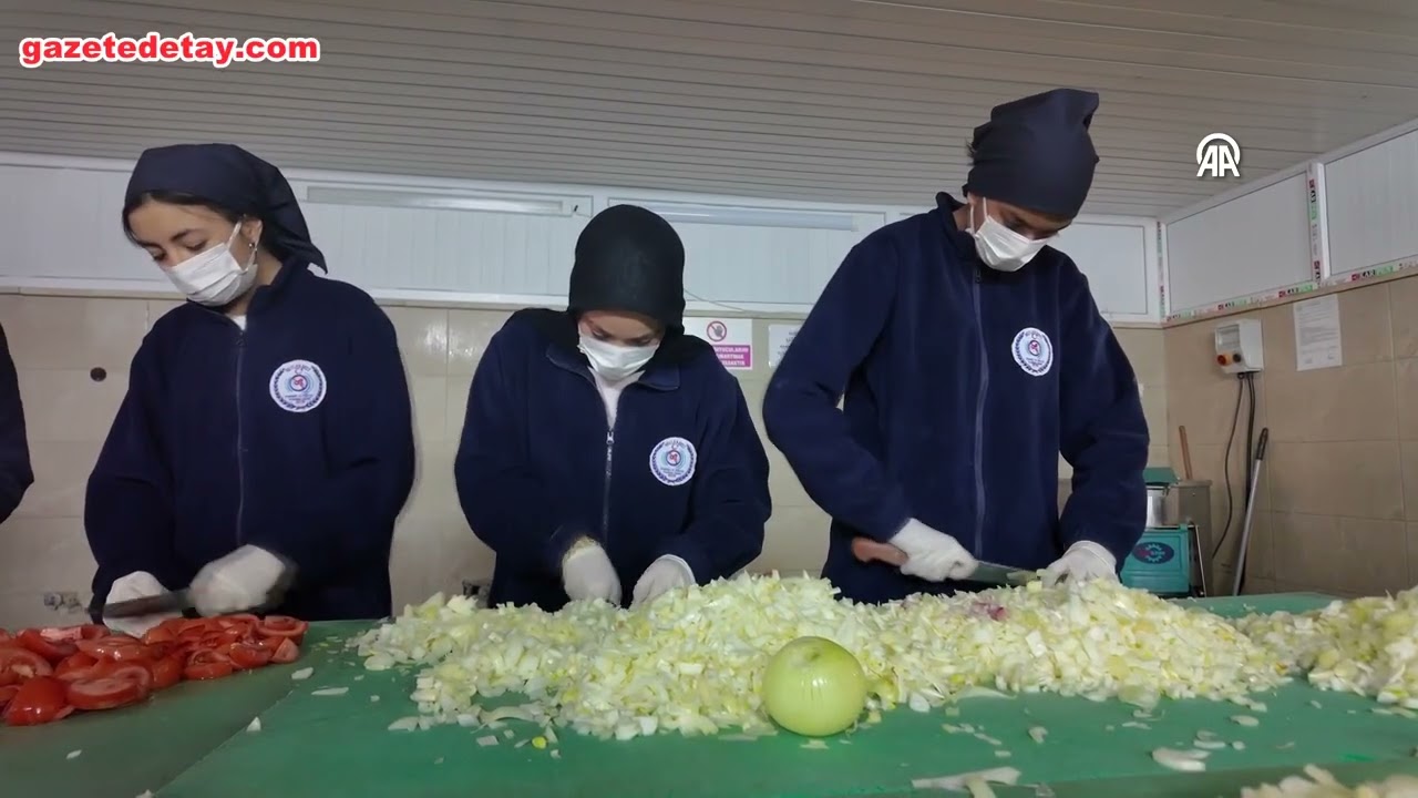 Genç ellerden binlerce kişiye ramazan bereketi
