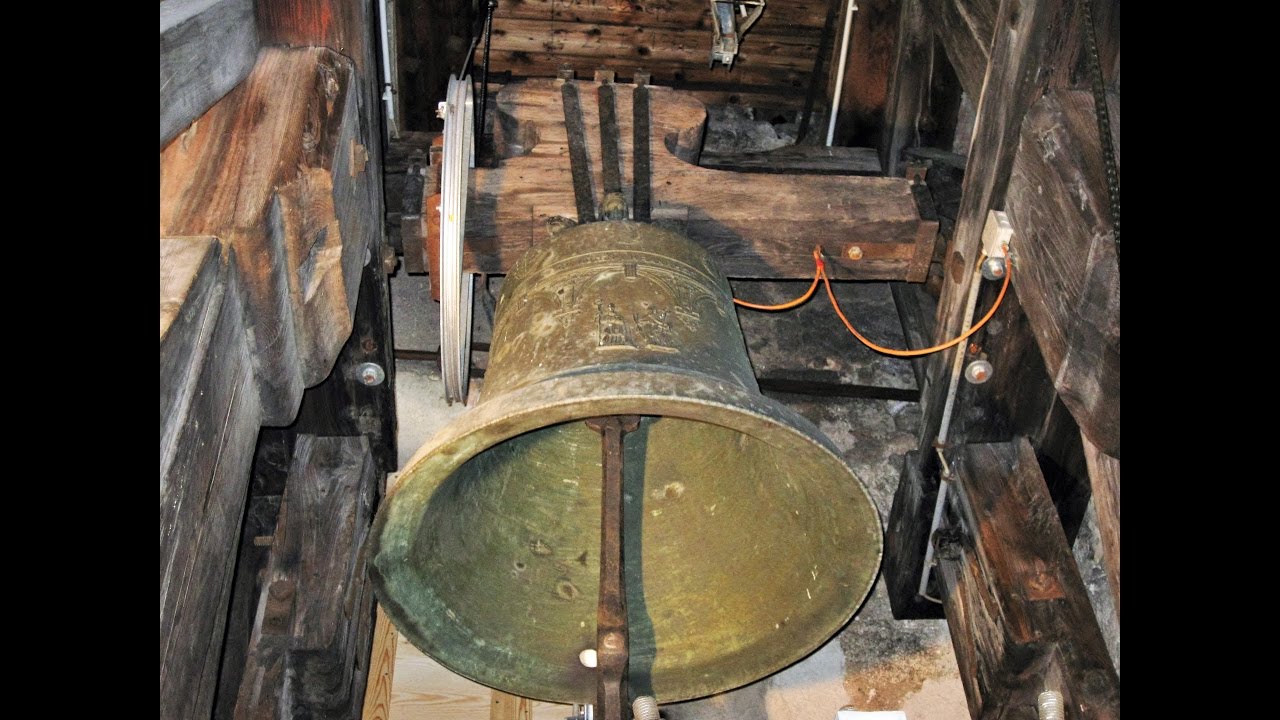 Matrei am Brenner (Tirol) Geläute der Pfarrkirche Mariä Himmelfahrt in Pfons