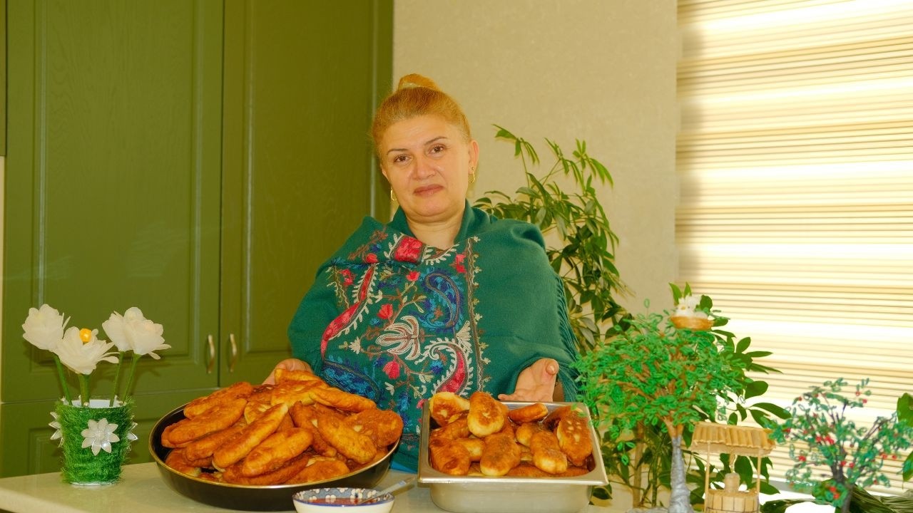 Delicious Fried Piroshki Recipe 🥔