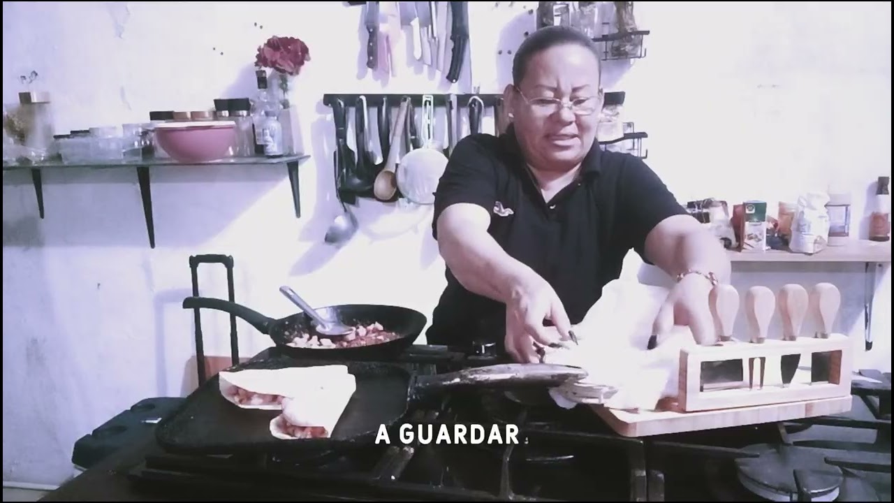 Cocinando quesadillas de chuleta 