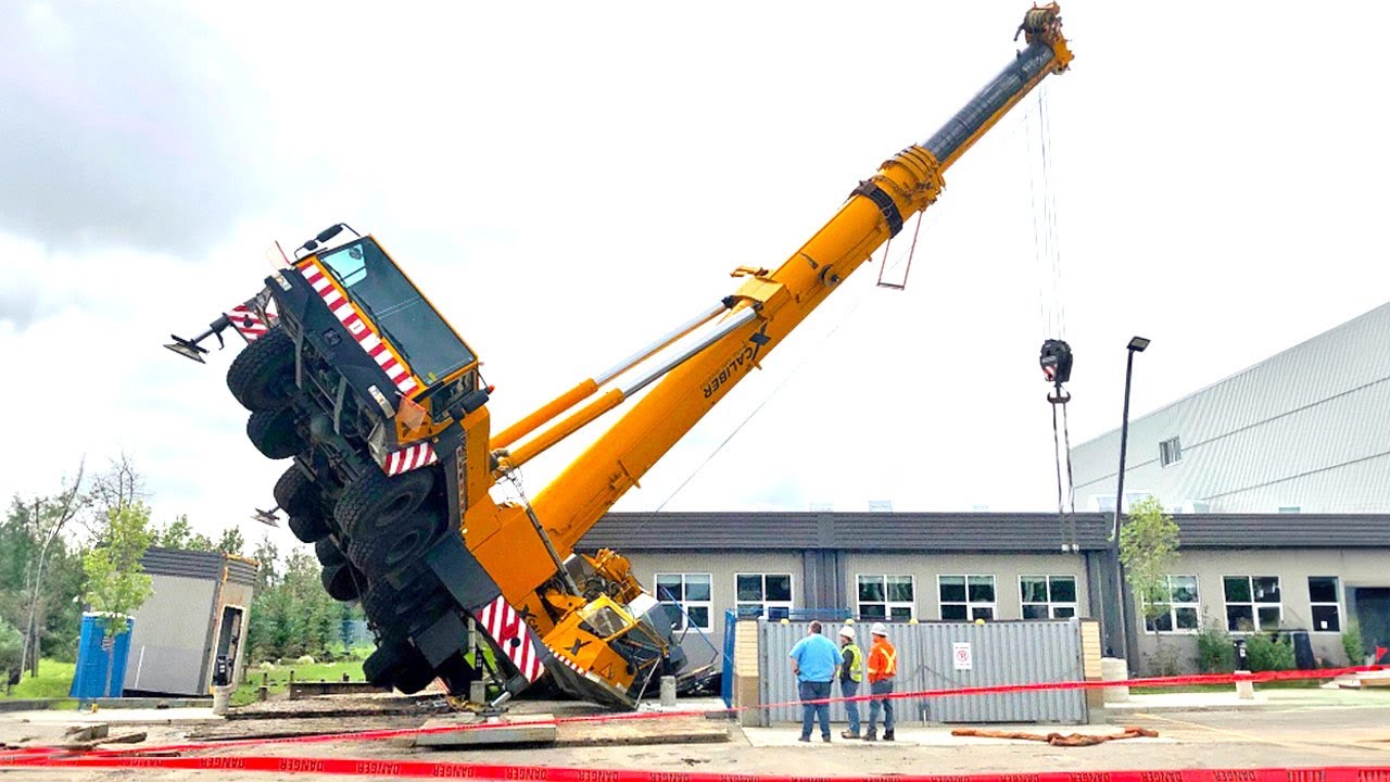 Heavy Machinery Failures Caught On Camera