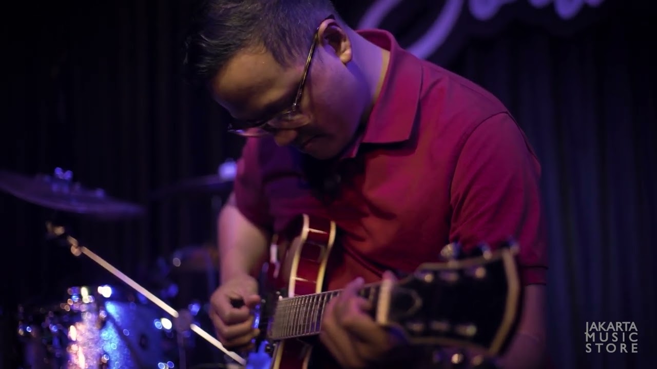 NIKITA DOMPAS | Solo guitar using La Bella Jazz Flats strings | JAKARTAMUSICSTORE.COM SESSIONS