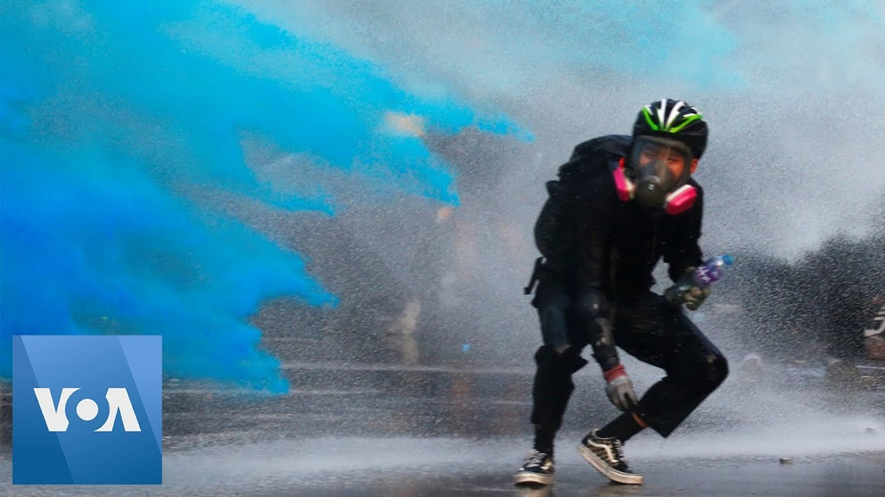 Hong Kong Police Use Water Cannon on Protesters