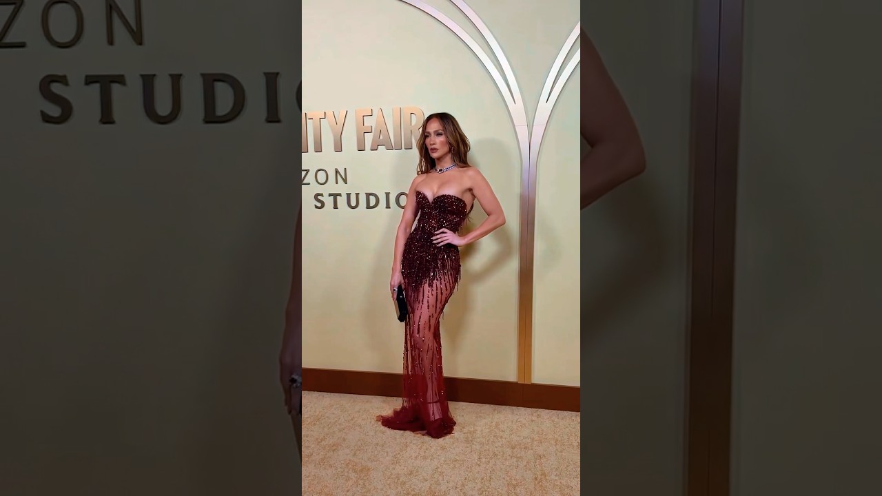 Jennifer for the Vanity Fair x Amazon MGM Studios Awards Season Celebration ❤️ #jlo #jenniferlopez😍