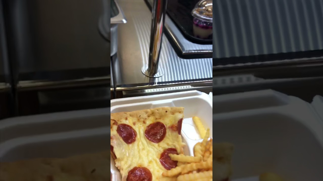 School pizza 🍕
