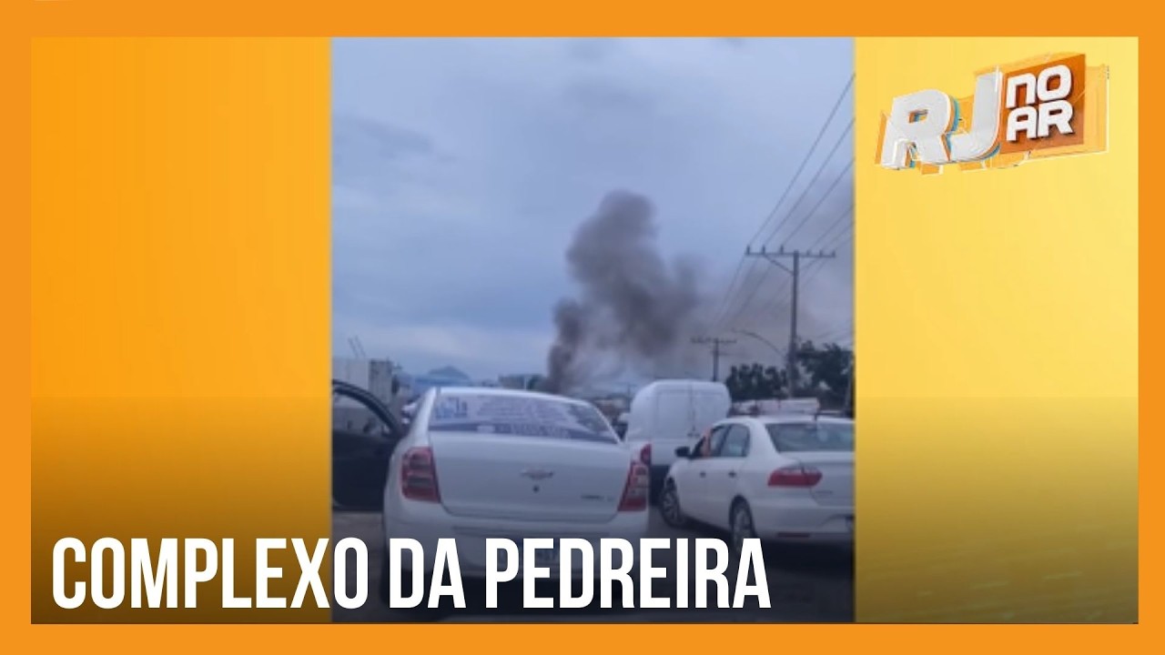 TIROS, BARRICADAS E ÔNIBUS ATRAVESSADO NO COMPLEXO DA PEDREIRA