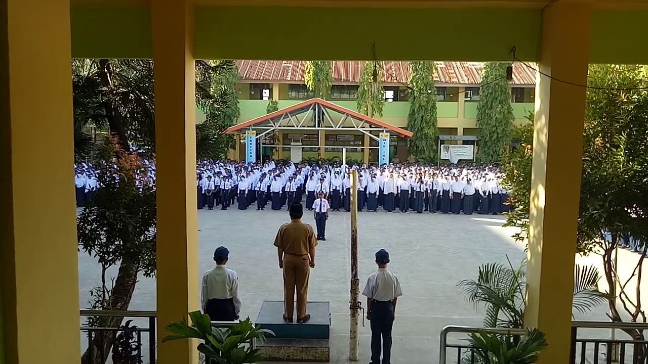 Pemimpin Upacara SMP Negeri 1 Sungguminasa