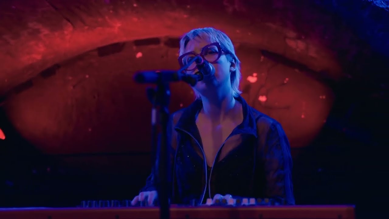 Philomena - Silence (live @ Blue Bird Stage)
