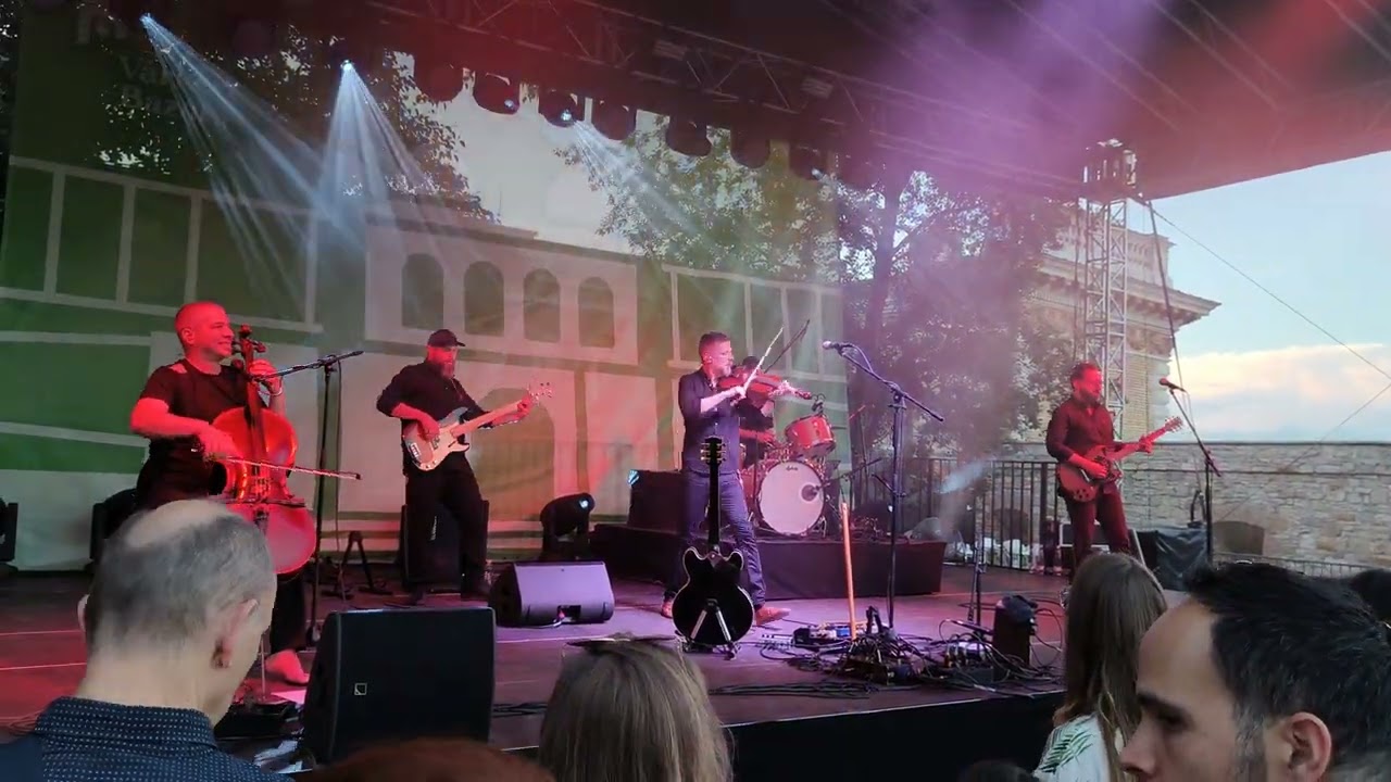 Szabó Balázs Bandája - Legó (Live Várkert 2025.05.31.)