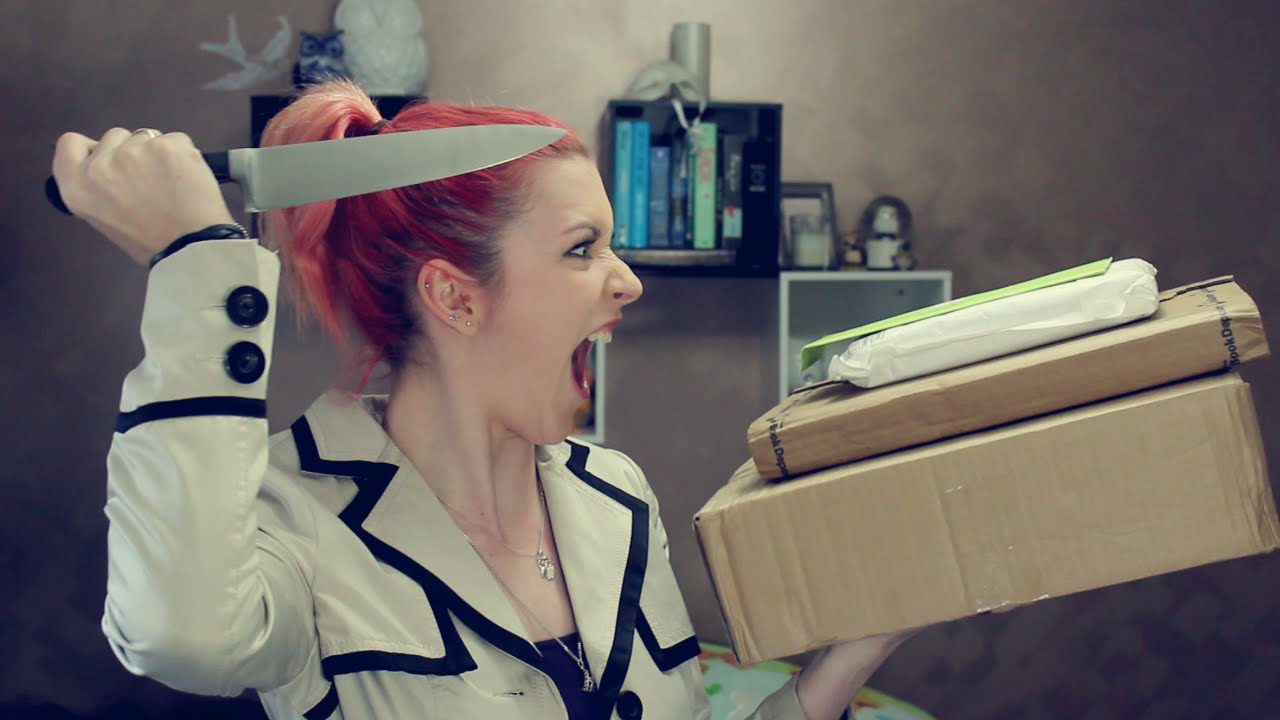 AUGUST UNBOXING