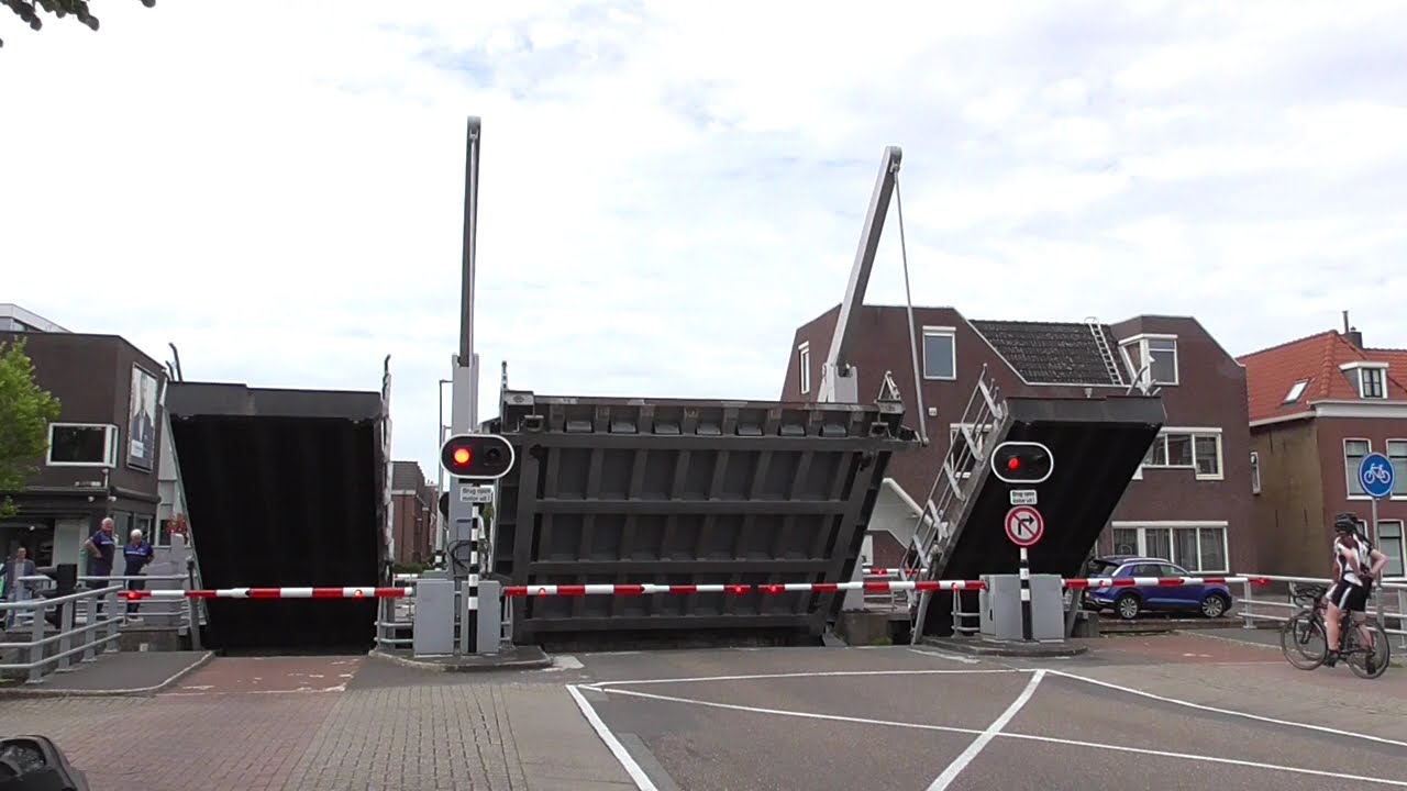 Brugopening Lijndraaiersbrug Maassluis Ophaalbrug Drawbridge/ Pont Levis/ Klappbrücke