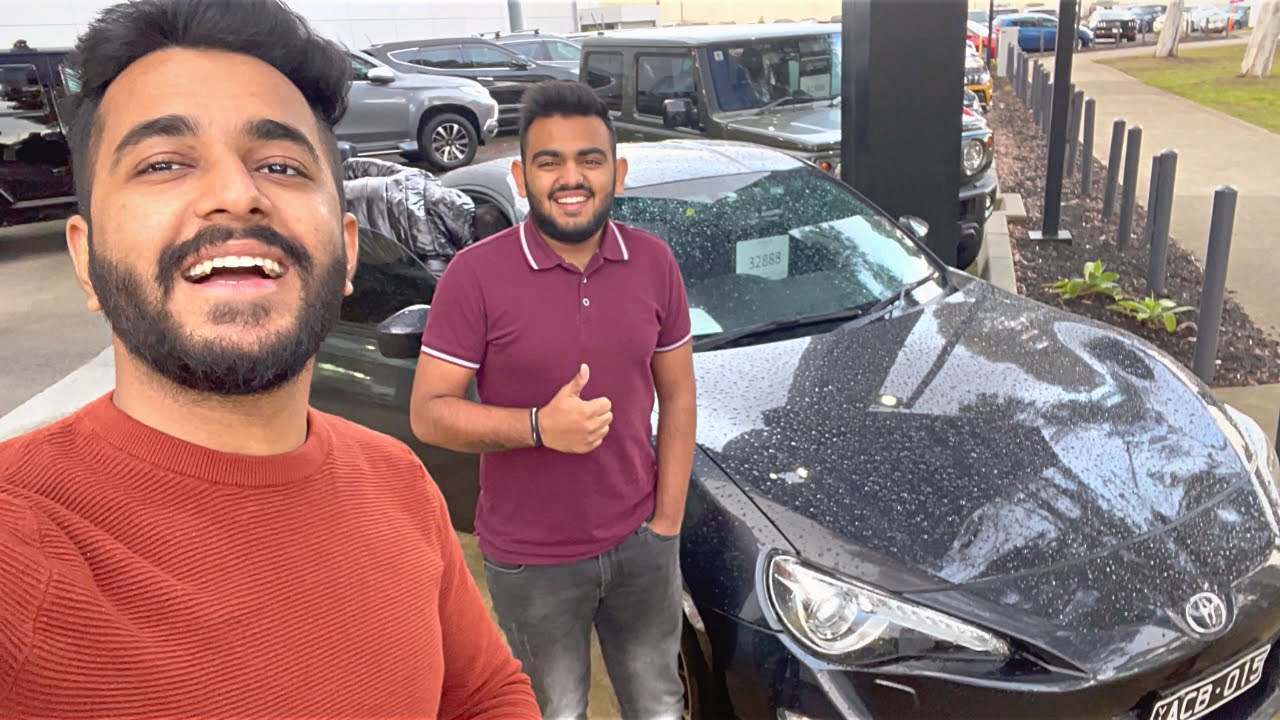 BUYING A NEW SPORTS CAR IN AUSTRALIA