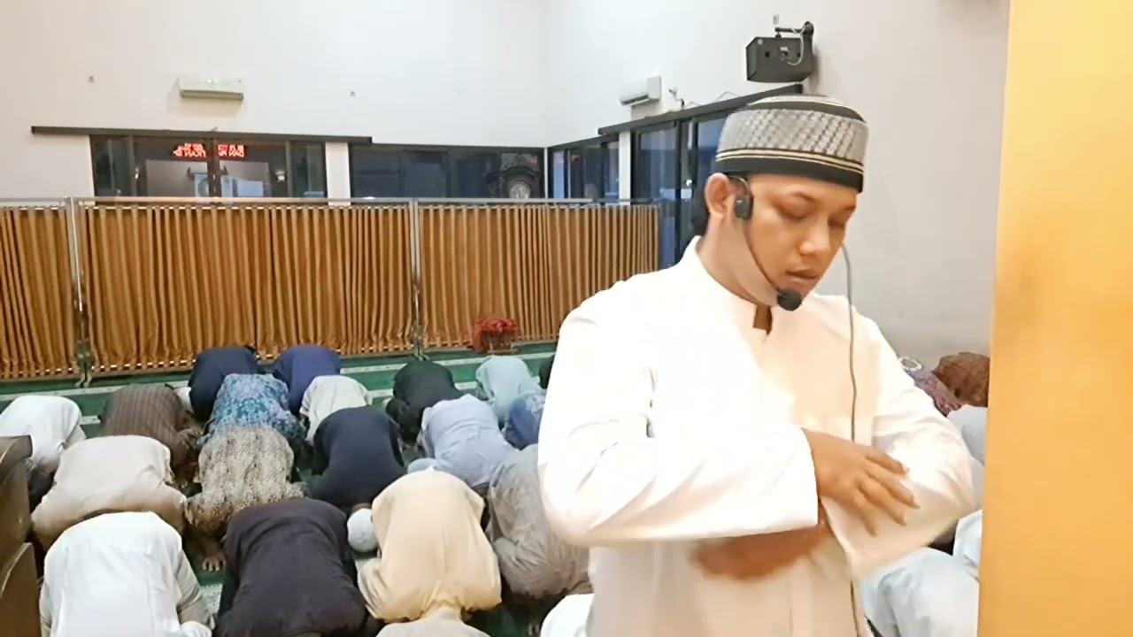 Ustadz Ramanda :  Imam Sholat Shubuh Jum'ah  20 Rojab 1447 H.