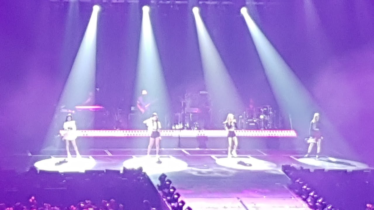 BLACKPINK 2nd to last Song in MANILA DDU-DU DDU-DU! BLINK forever!