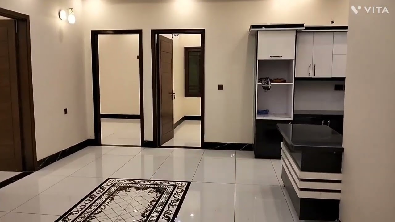 Brand New Portions For Sale Gulshan Iqbal block1 240 square yard 4 Bed DD 1st floor demand on call