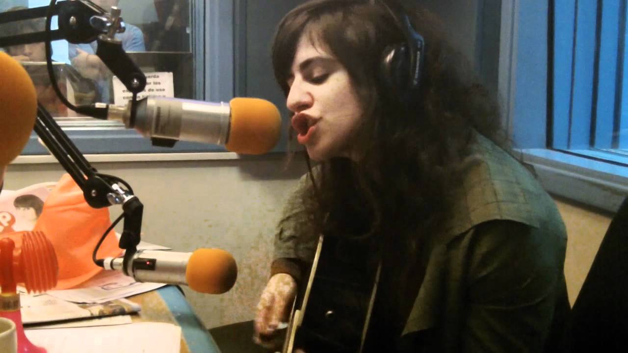 MARILINA CONNOR QUESTA - Amnesia (acústico en QUE SEA, 2012)
