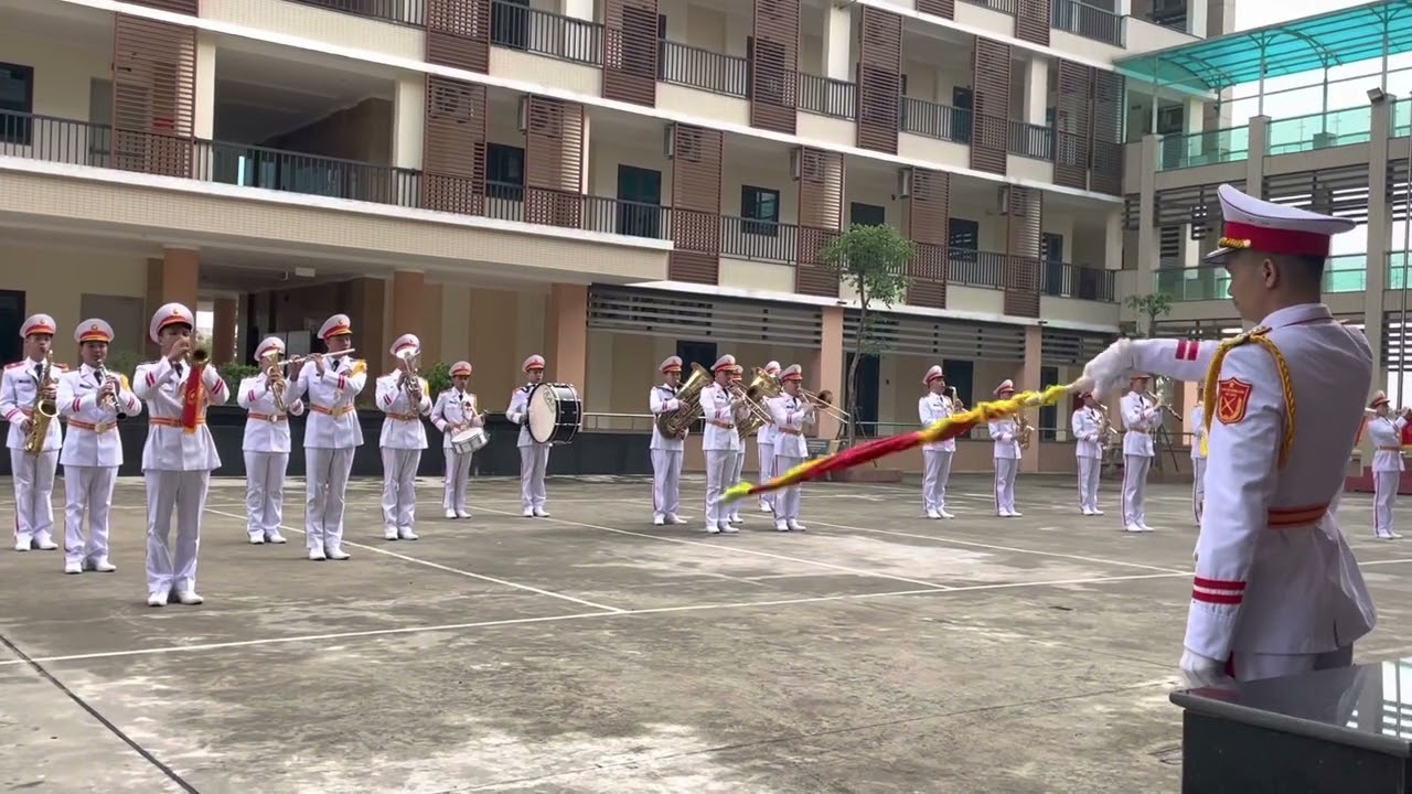 Lễ tốt nghiệp lớp nhạc công quân nhạc K18 trường ĐHVHNTQĐ