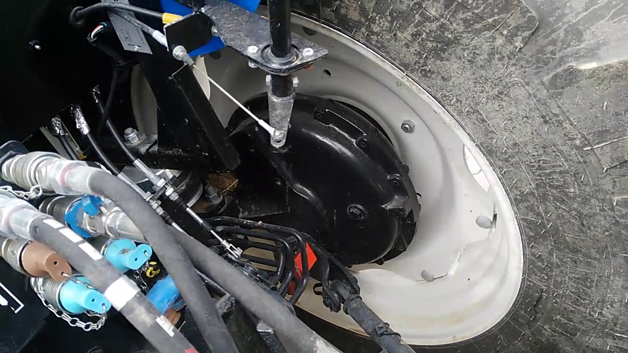 SIFIR TRAKTÖR 180 SAATTE 3 DEFA BOZULDU// 50 SAAT BAKIMI NELER YAŞADIK ? BAKIM FİYATLARI/ NEWHOLLAND