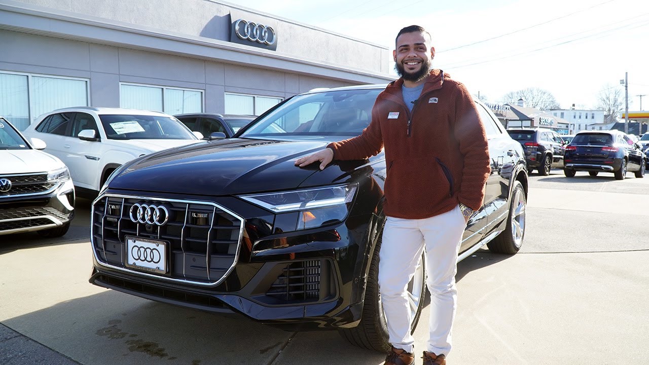 2022 Audi Q8 Black | Video Tour with Ryan