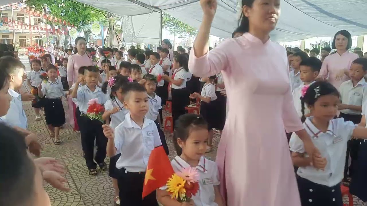 Chào đón các em học sinh khối 1 - năm học 2025-2026 trường tiểu học Đại Hợp xã Tân Kỳ tp Hải Phòng 