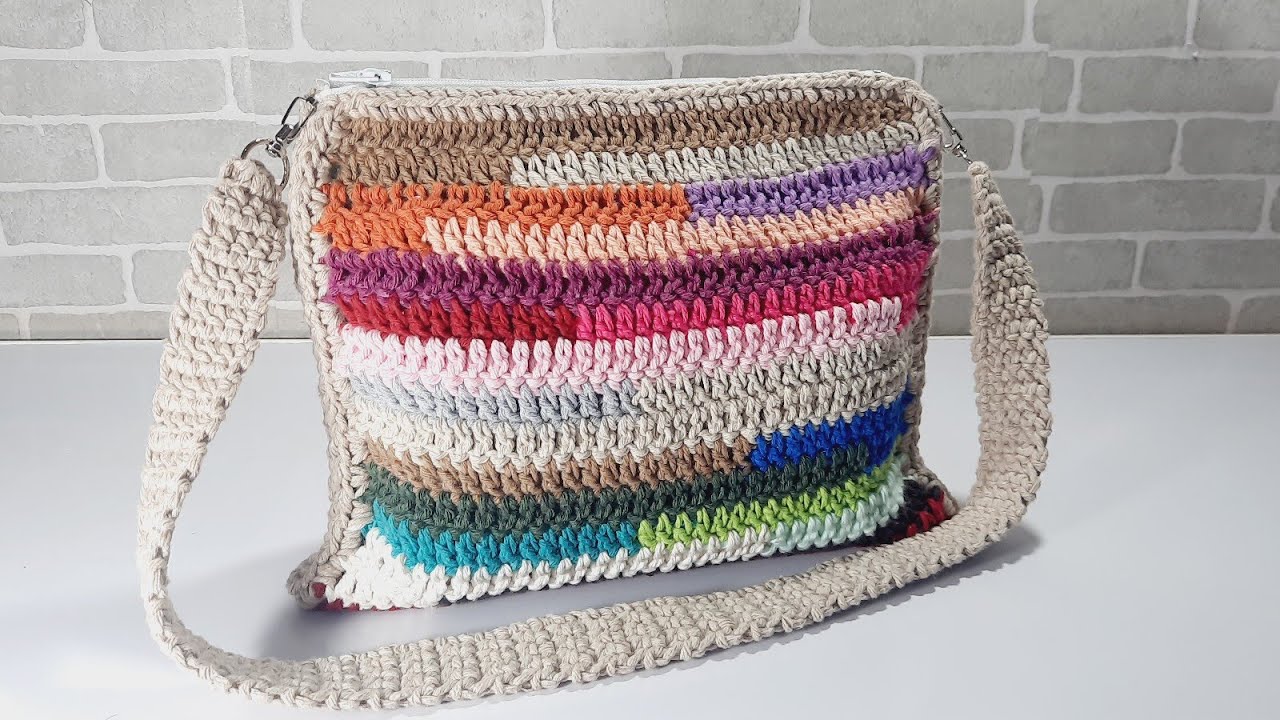 Bolsa de crochê feita com  sobras de Barbante passo a passo