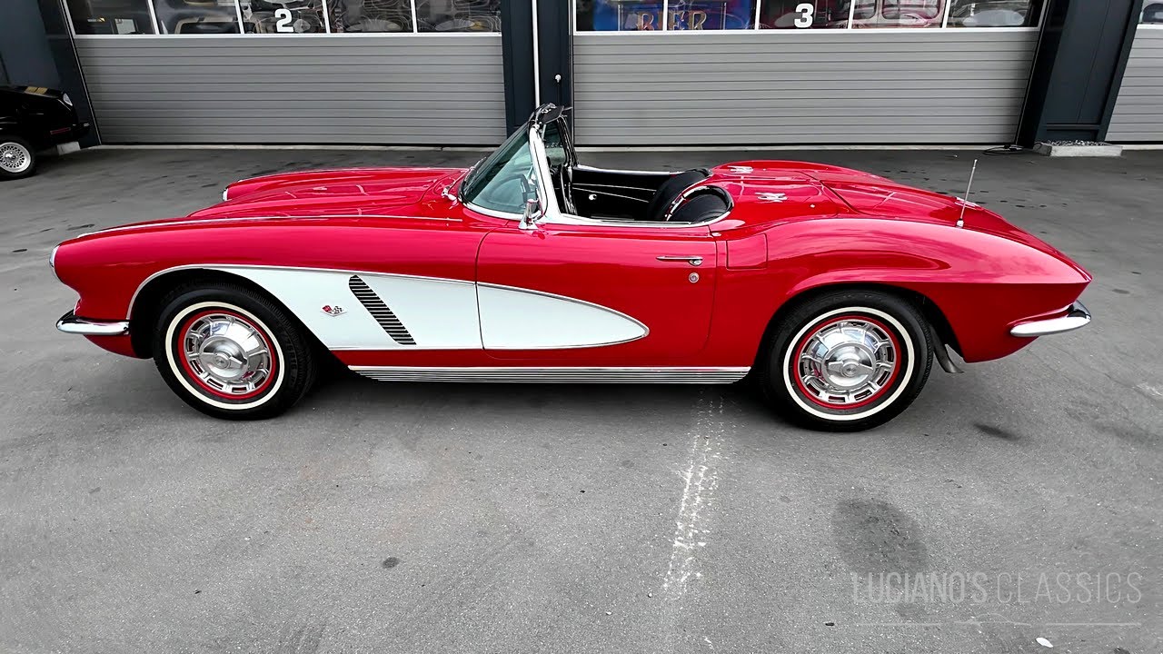 1962 Chevrolet Corvette C1 Walkaround, Startup and Sound (short version)