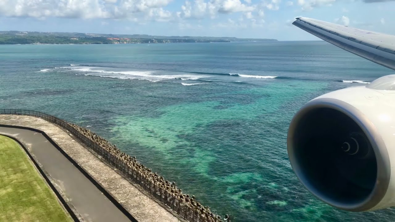 Landing in Denpasar, Bali | Thai Airways 777-200