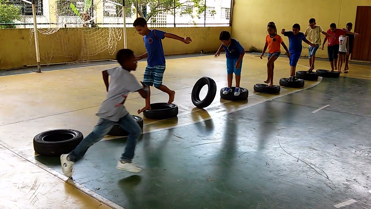 EDUCAÇÃO FÍSICA ESCOLAR  -   CIRCUITO COM PNEUS  - PROFESSOR HARON