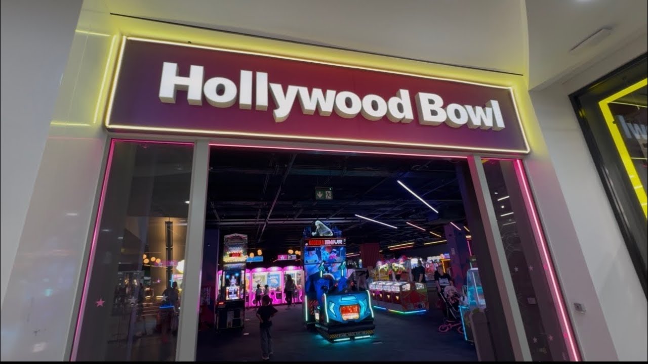 Hollywood Bowling Uxbridge |CityTourTracker|