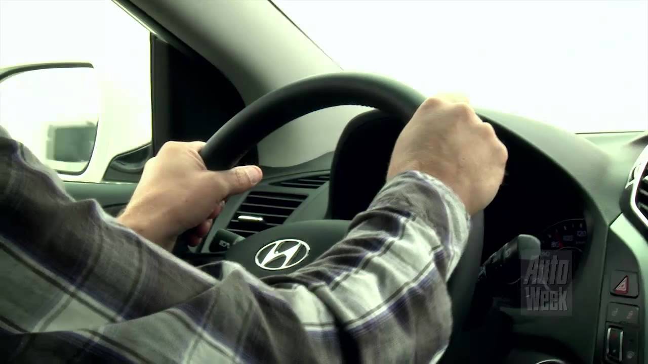 VW Passat vs Hyundai i40 (english subtitled)