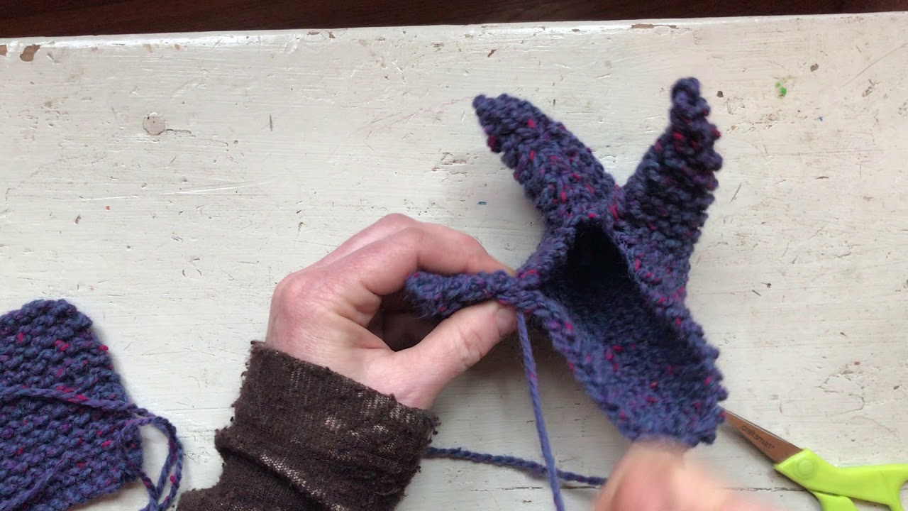 Knitted Kitty 1 of 3