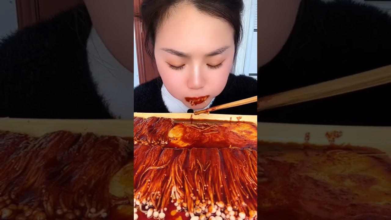 Spicy Enoki Mushroom &bull;ASMR&bull; || Mukbang #asmr #shorts #enokimushroom #spicyfood #mukbang