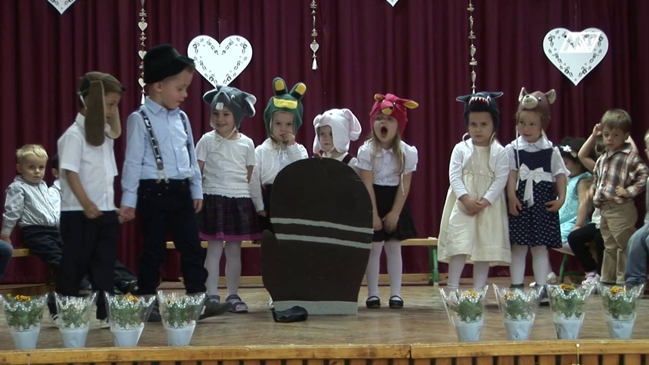 2016.05.02 - Anyák napja a Napsugár Óvodában  (Maklár)
