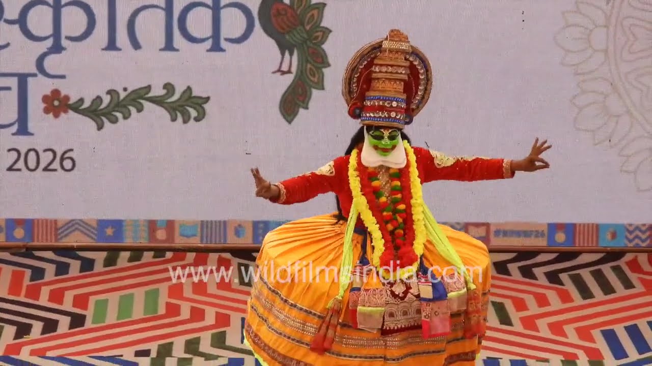 Представление танца Катхакали на Всемирной книжной ярмарке в Нью-Дели в 2026 году.