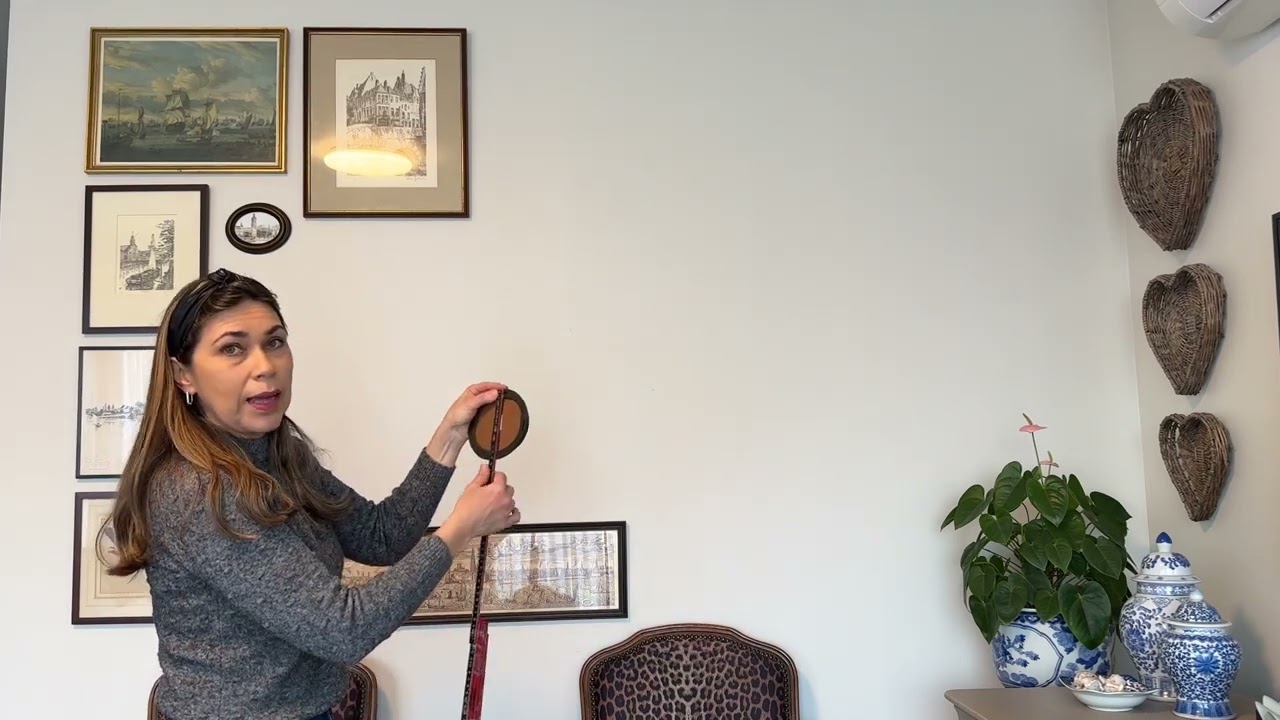 Fiz uma galeria de quadros na sala