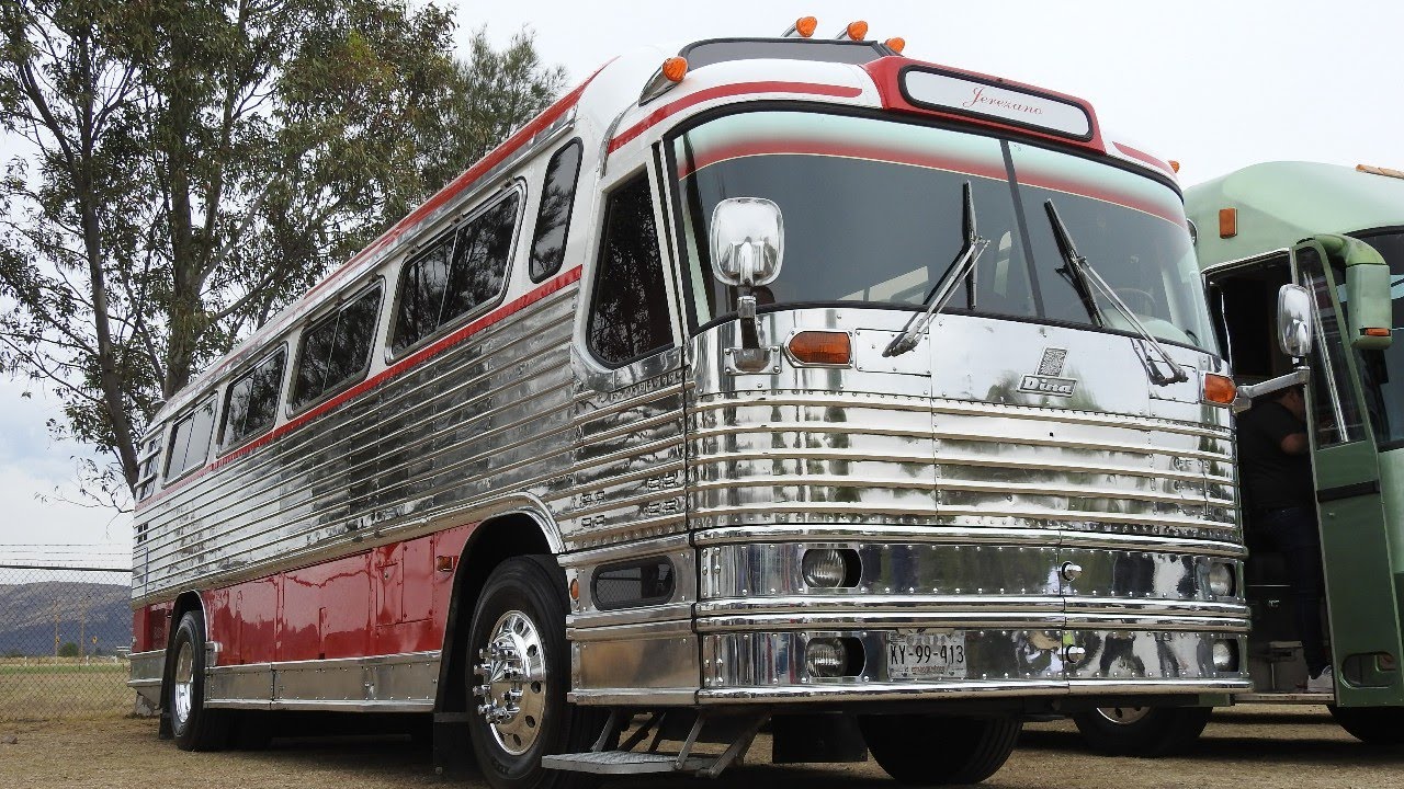 Autobús Dina 311 de 1967  