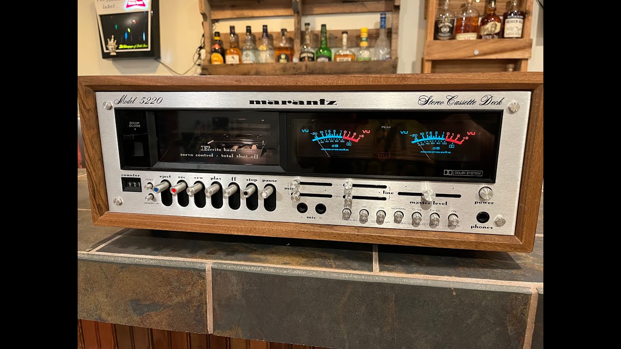 Vintage Cassette Deck Review:  Marantz 5220 - Odd Design That Didn't Last Long...