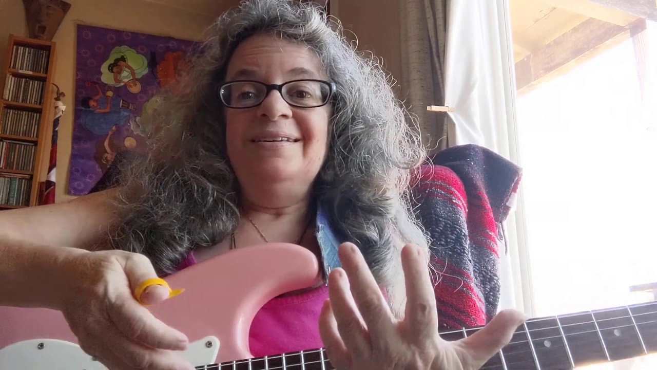 A little talk about small hands and guitar playing